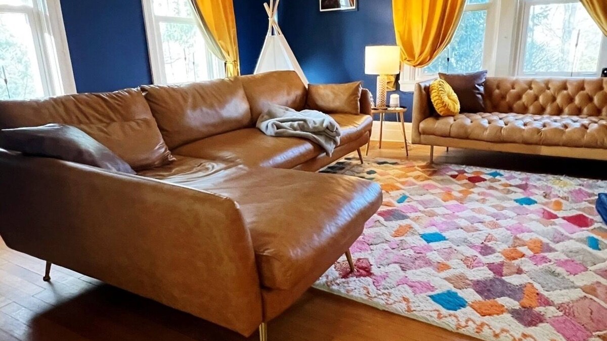 Poughkeepsie House | Historic Spacious Home 5 bed/2 bath