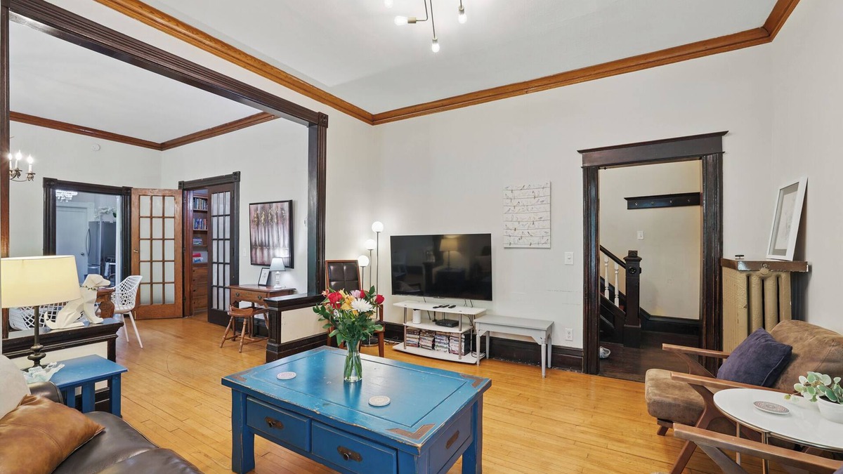 Payne - Phalen House | Historic St. Paul Stay w/Parking Group and Family Friendly!