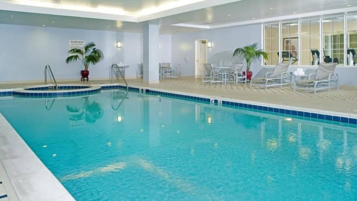 Staunton Hotel | Historic Stay Near Downtown Staunton with Indoor Pool | 3 Units