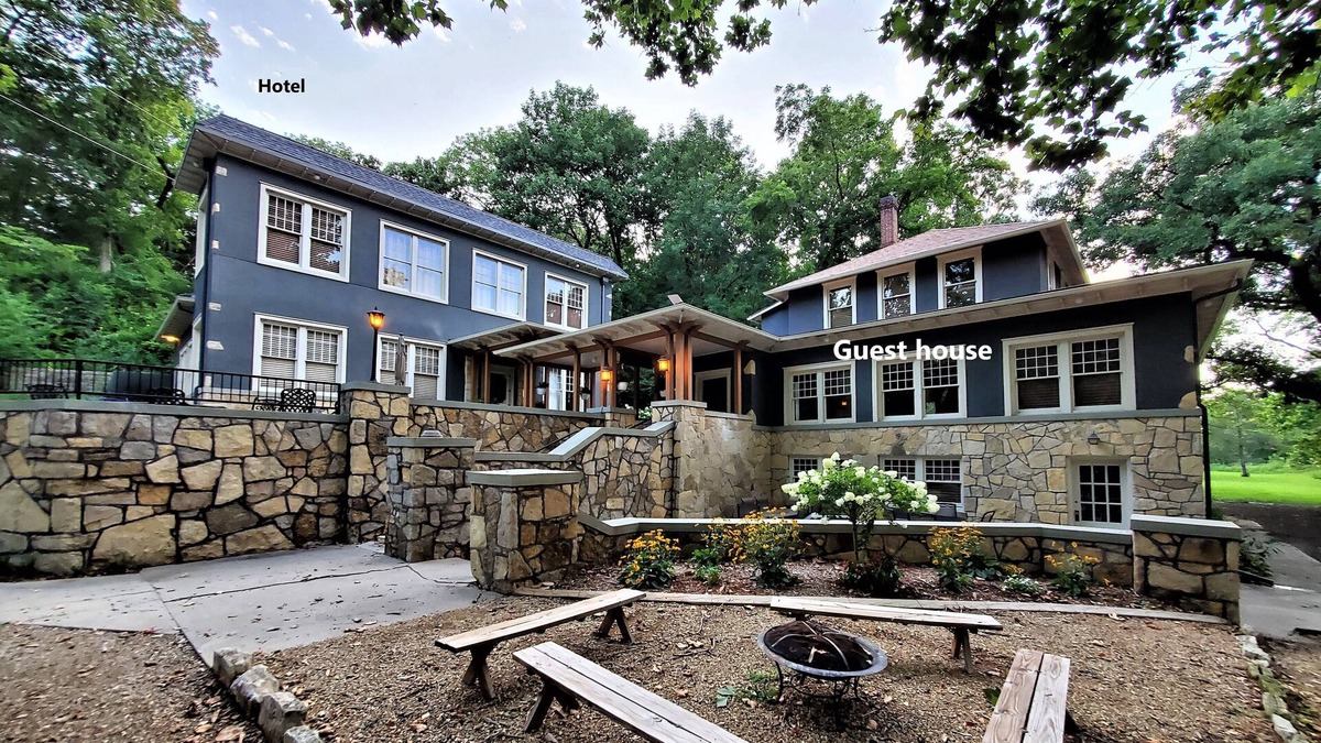 Brown County Resort | Historic Sycamore Springs Resort Guesthouse
