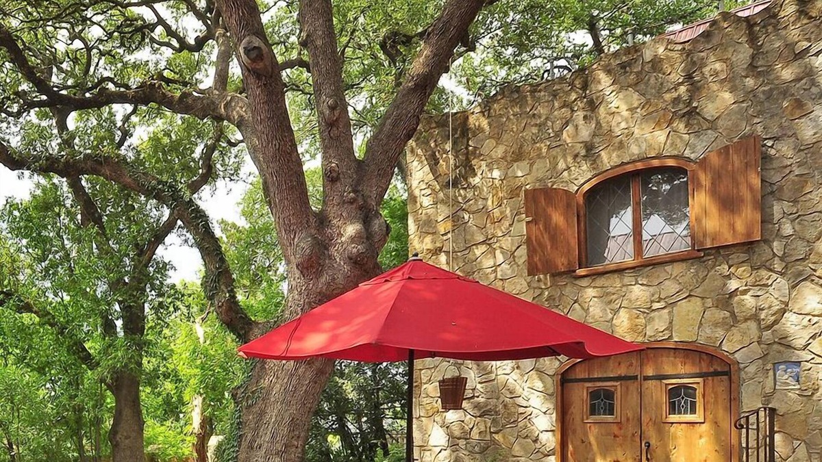 Tarrytown Cottage | Historic Tarrytown Cottage on Lake Austin/ Scenic Drive