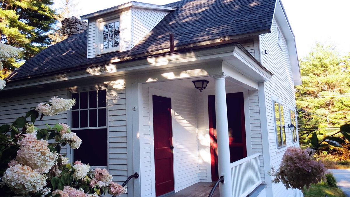 Newport House | ⭐ Historic & Unique Lodge.Minutes To The Winter Fun of Mount Sunapee! ⭐ 🎿