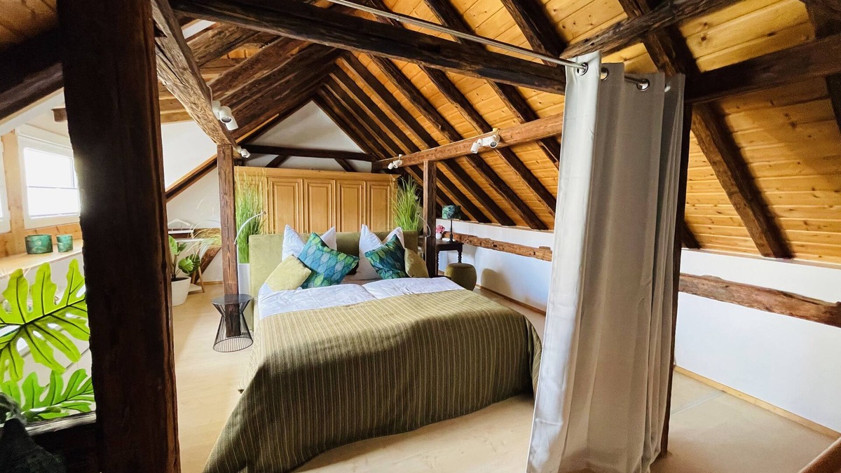 Ginsheim-Gustavsburg House | Historic vacation home on the Main, 110 sqm, large terrace, modern and renovated