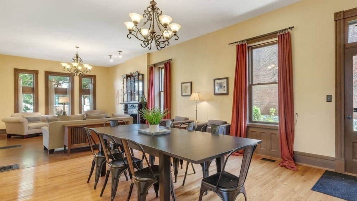 Lafayette Square House | Historic Victorian | Lafayette Square | 5 Bedroom