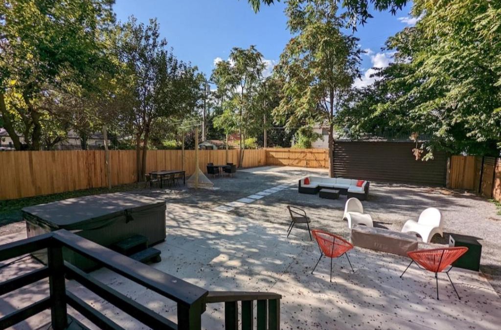 Central Oklahoma City Villa | Historic Villa + 1min from Plaza District + Hot Tub + Pool Table + Friendly