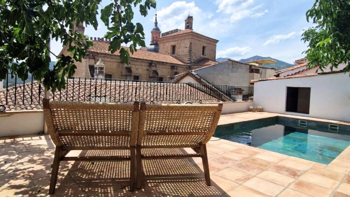 Guadalupe Cottage | Historic villas with garden in the heart of Guadeloupe.