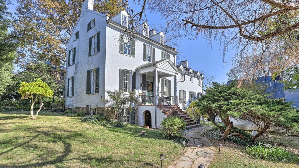 Warrenton House | Historic Warrenton Home w/Patio & Hot Tub!