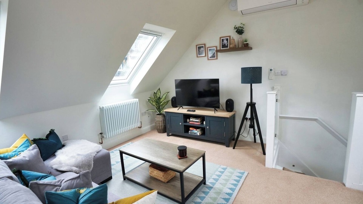 Tring House | Historic Wing in Tring: Cozy and Scenic