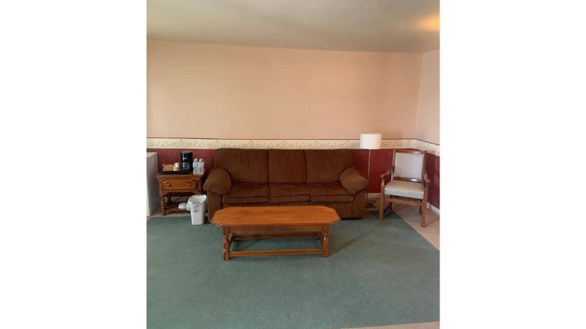 Historic Old Town Hotel | Historical King George Inn 1