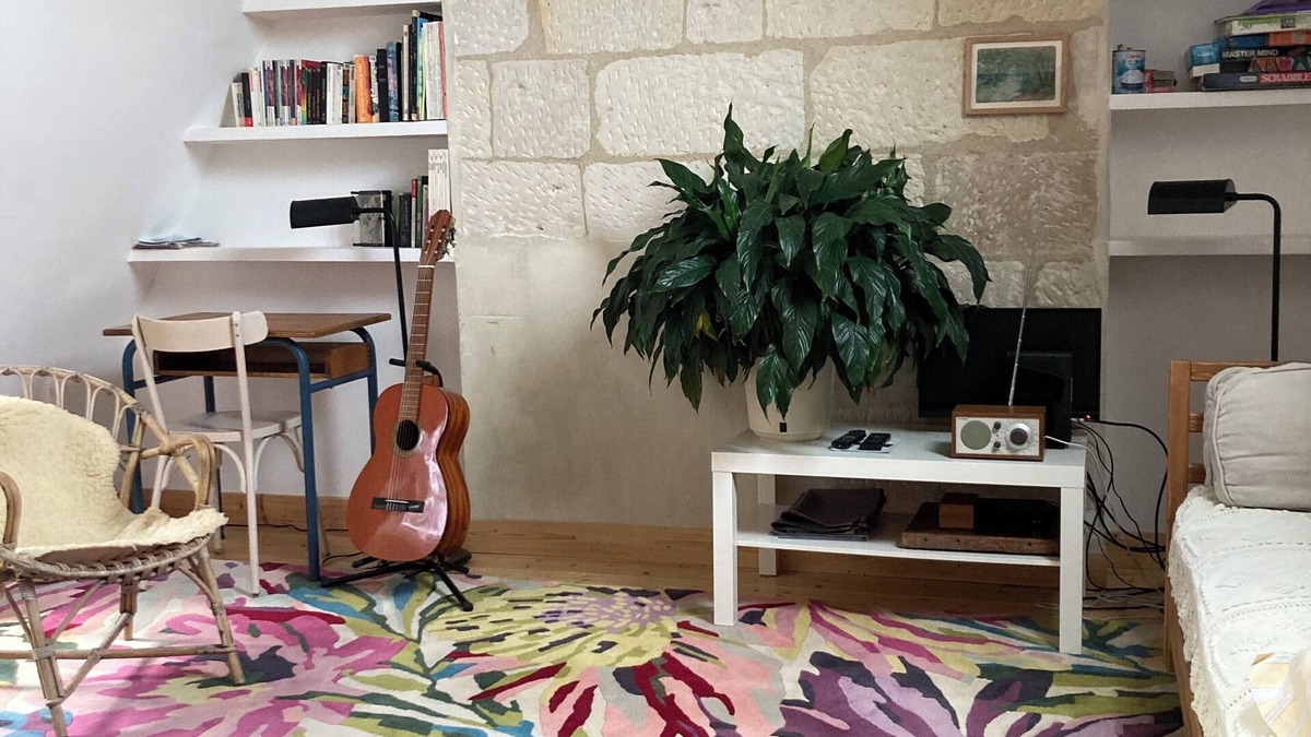Old Town Apartment | HISTORICAL CENTER, THE RED STAIRCASE
