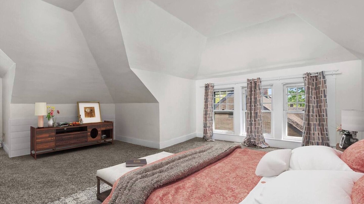 Appleton Condo | Historical Haven Steps to Downtown