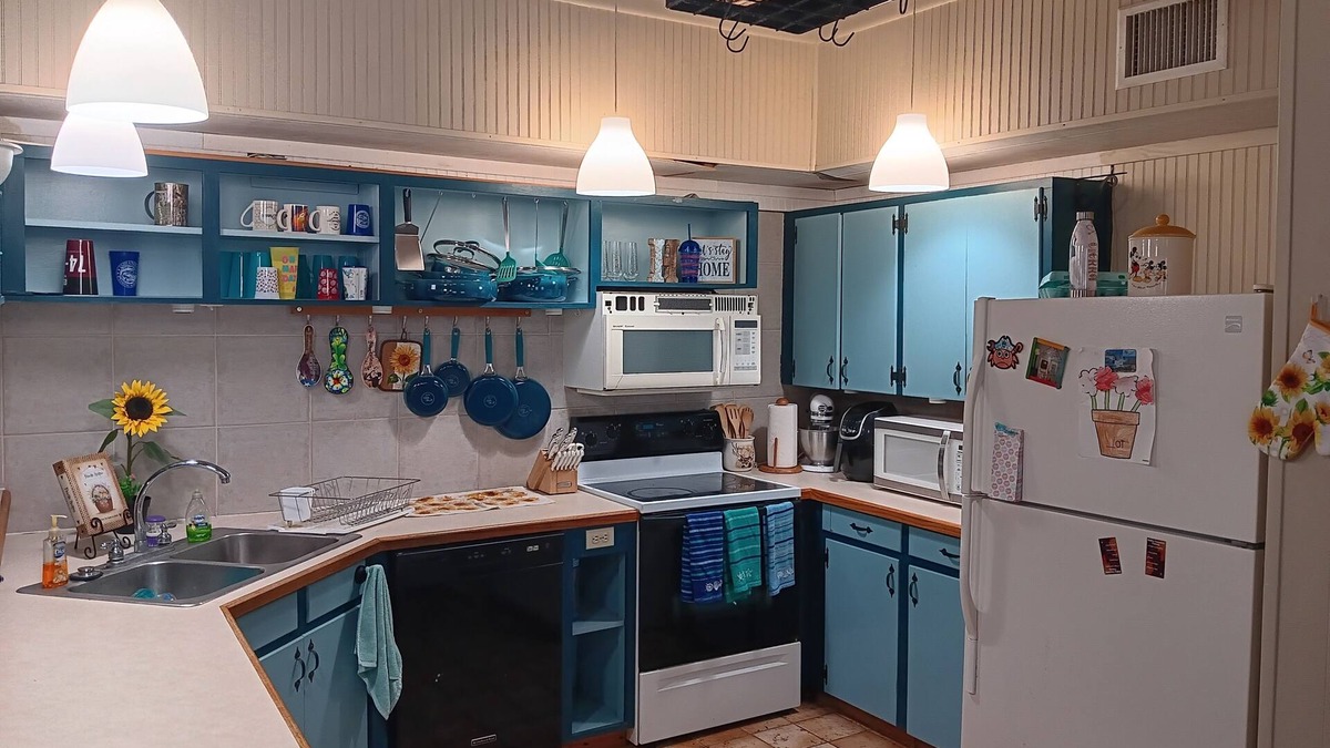 Port Lavaca House | Historical House with a Bayfront View! Perfect for the peaceful getaway!