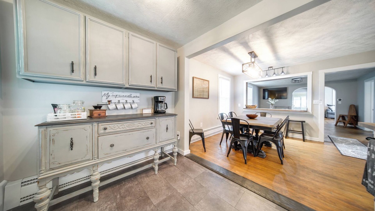 Cambridge Springs Cottage | Historical Magnesia Springs Home, Near Kayaking!