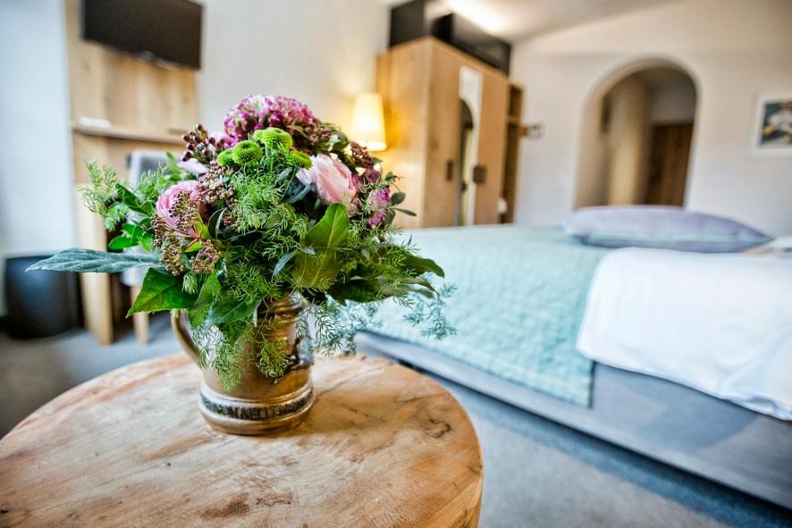 Gaienhofen Hotel | Historisches Gasthaus Hotel Hirschen Horn