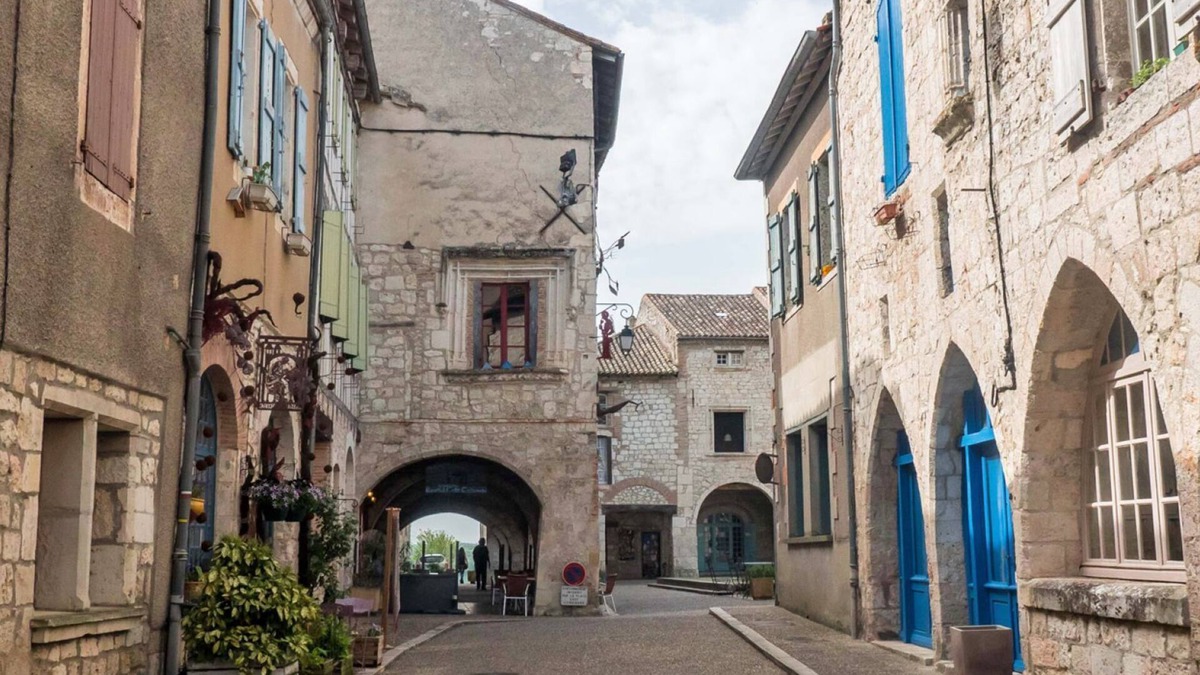 Lauzerte House | History and comfort combine in beautiful Lauzerte townhouse