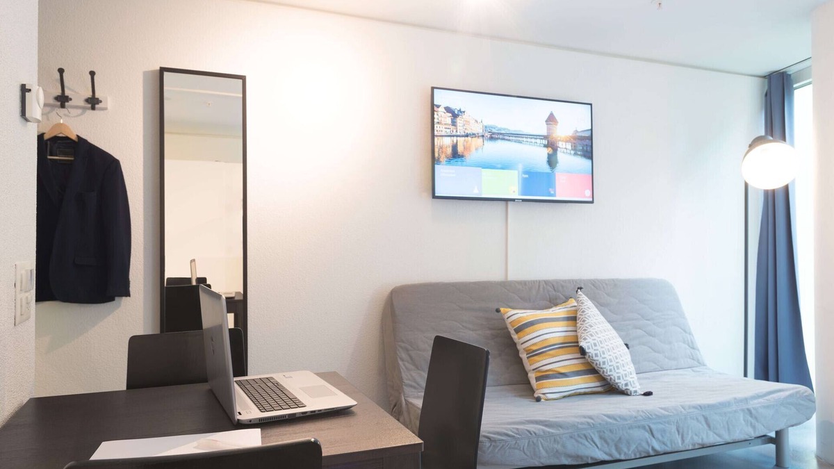 Lucerne Apartment | Hitrental Allmend Standard Studios