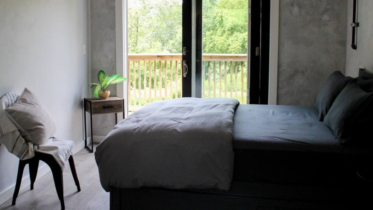 Malden House | Hits | Catskills Views | Pet Friendly | Studio