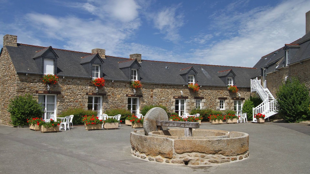 Saint-Jouan-des-Guerets House | House for 5 people in st Malo