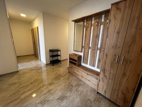 Prague 4 Apartment | Hoa Stay - metro station Pankrac