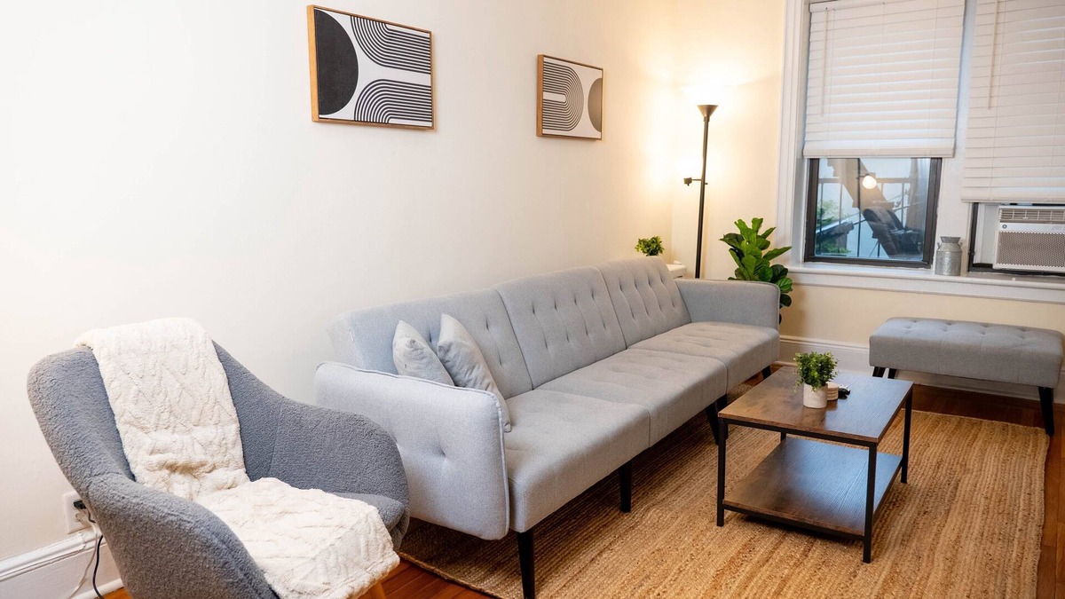 Hoboken Apartment | Hoboken Haven – Heart of town!
