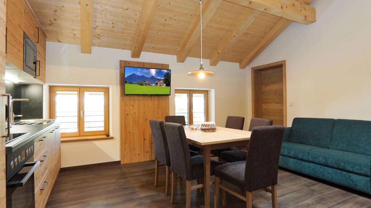 Staudach-Egerndach Apartment | Hochlerch vacation apartment, 100 m² for 1 to 8 people, 2 bedrooms, kitchen/living room, shower/WC, WLAN