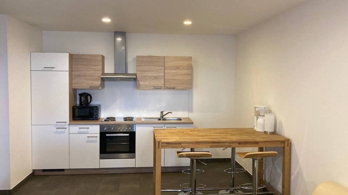 Grettstadt Apartment | Hochwertig und modern eingerichtete Ferienwohnung mit extragroßem King Size-Bett und kostenfreiem WLAN