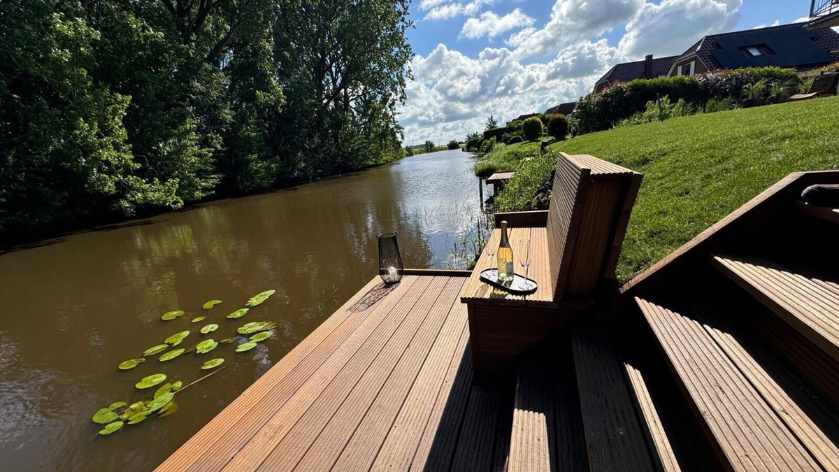 Eilsum Apartment | Hochwertige Neubauwohnung Direkt am Wasser!