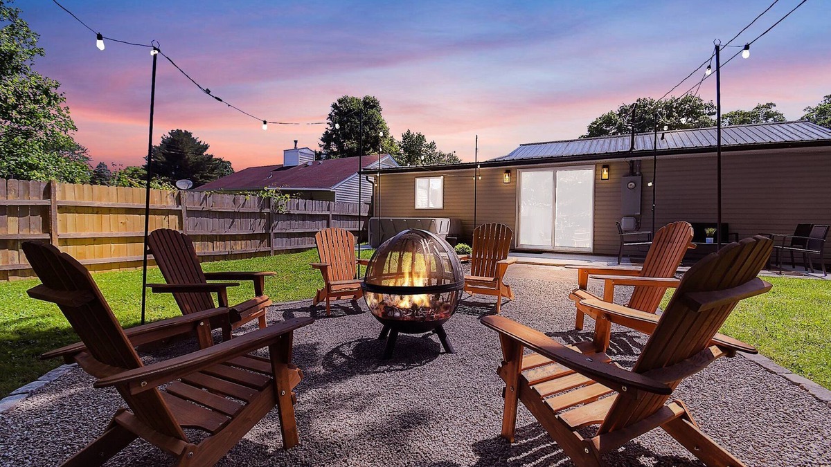 Lancaster House | Hocking Hills Hideaway: Relaxing Retreat with Hot Tub, Fire Pit, Pool Table!