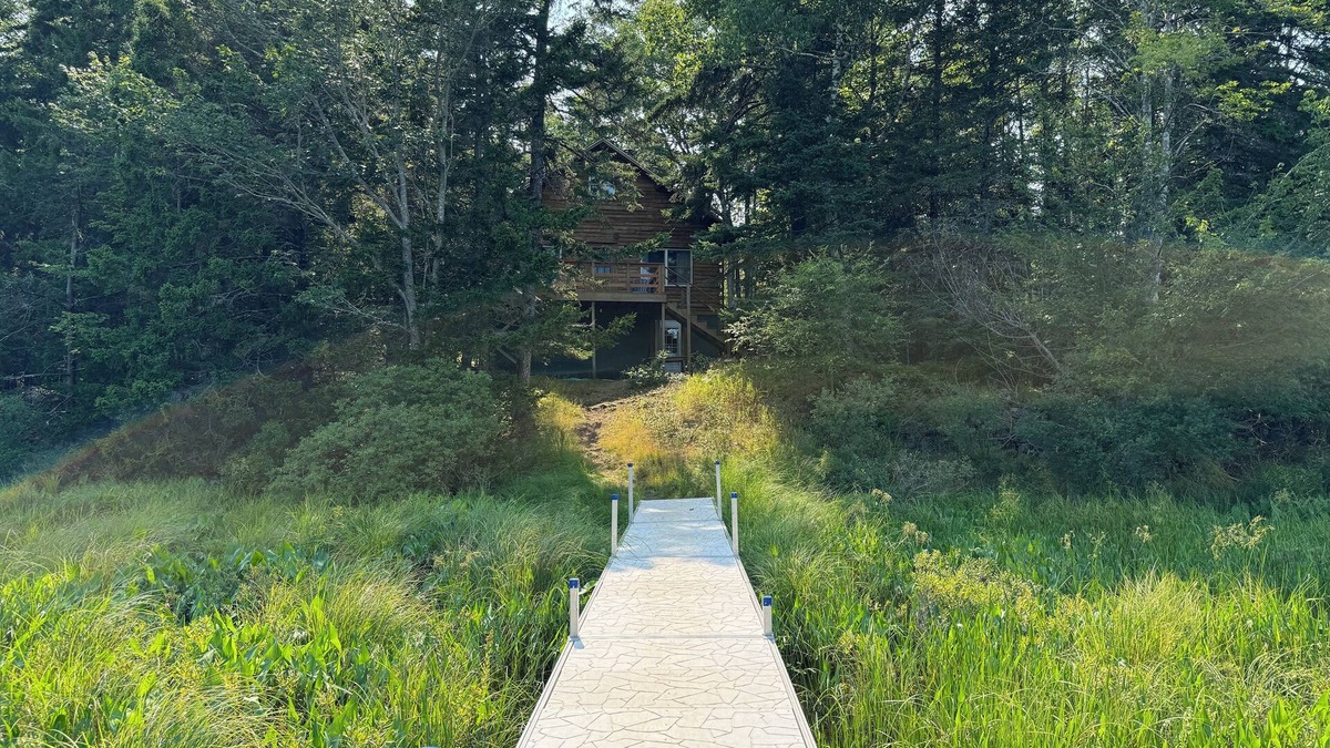 Seal Cove House | HODGDON POND LAKEFRONT RENTAL ON MOUNT DESERT ISLAND!