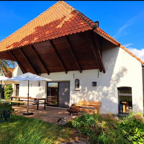 Ophemert Bed & Breakfast | Hof van Eden