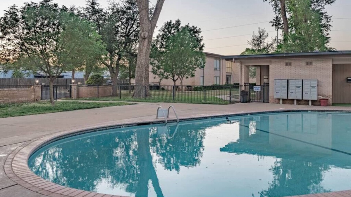 Lubbock Apartment | Hoff Gardens 11 - 2BR 2BA - Downtown Lubbock