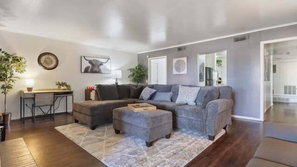 Lubbock Apartment | Hoff Gardens 39 - 2BR 2BA - Downtown Lubbock