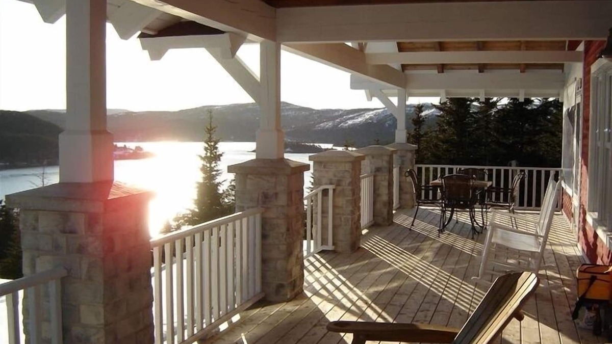 Trinity East Cottage | Hogarth House in Beautiful Trinity East Newfoundland