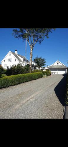 Nærbø Villa | Hognest