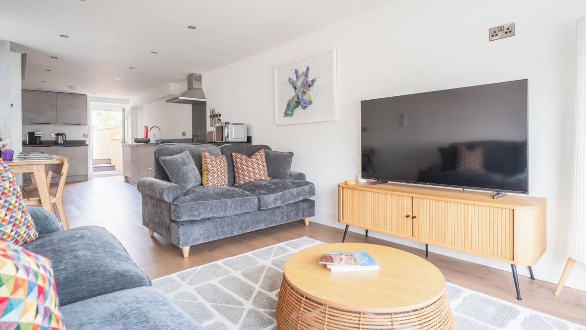 Abersoch Cottage | HOHECK, pet friendly, with a garden in Abersoch