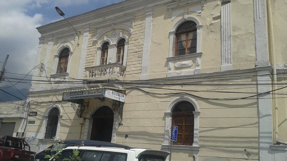 San Juan Bed & Breakfast | Hojas Quito Life
