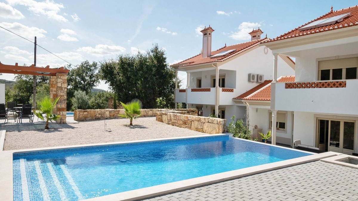 Ferreira do Zezere House | Holdiay Home in Lisbon with Private Pool