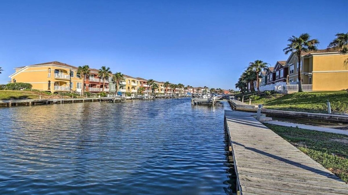 Port Isabel House | Hole-in-One Vista!