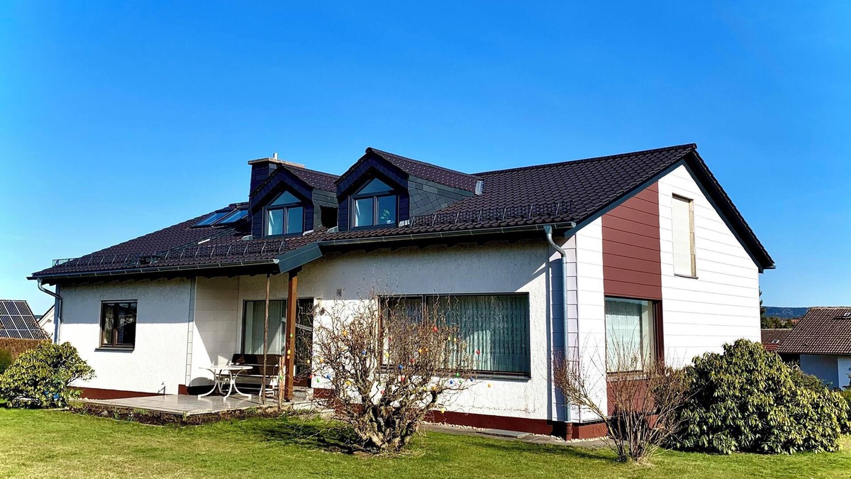 Schwarzenbach an der Saale Apartment | Holiday Apartment "Waldhütter" with Mountain View, Shared Terrace & Wi-Fi