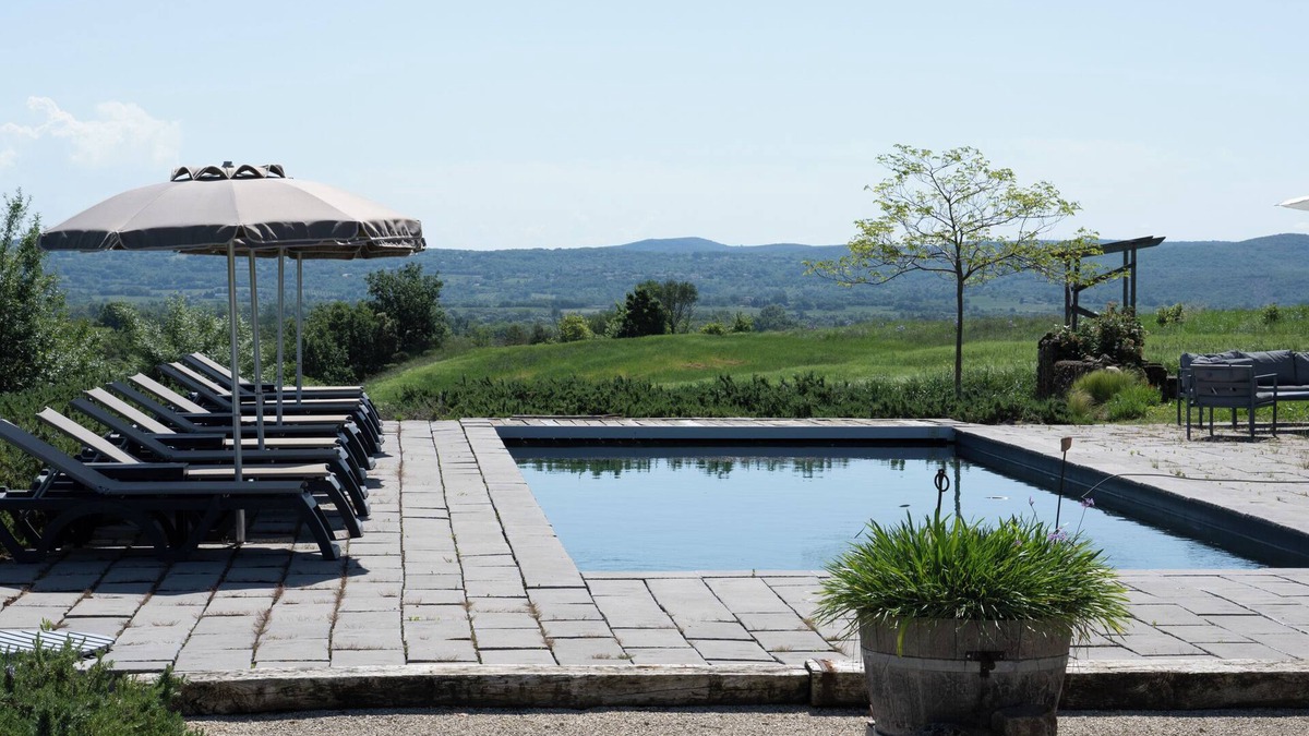 Saint-Sauveur-de-Cruzieres House | Holiday Home 'Gîte L'olivier Au Mas Dujau' with Shared Pool, Private Terrace and Wi-Fi