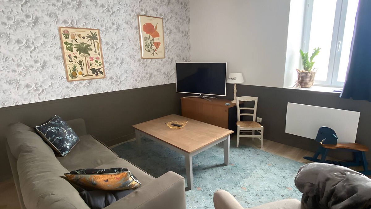 Saint-Christophe-du-Bois House | Holiday Home 'Katel Chez Elle - Maison 5 Pers' with Private Terrace, Private Garden and Wi-Fi