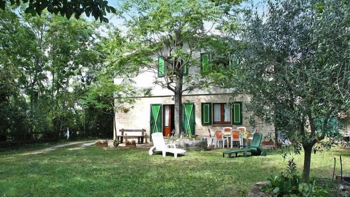 Rupoli House | Holiday Home in Fano with Private Pool