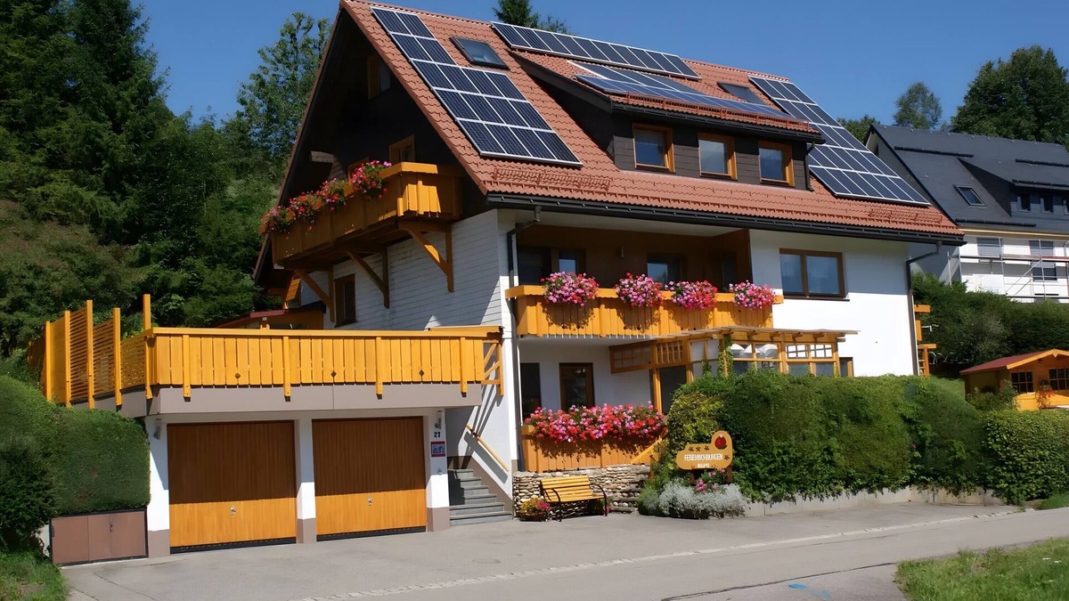 Bernau Apartment | Holiday Apartment 'Abendsonne' with Mountain View, Private Terrace and Wi-Fi