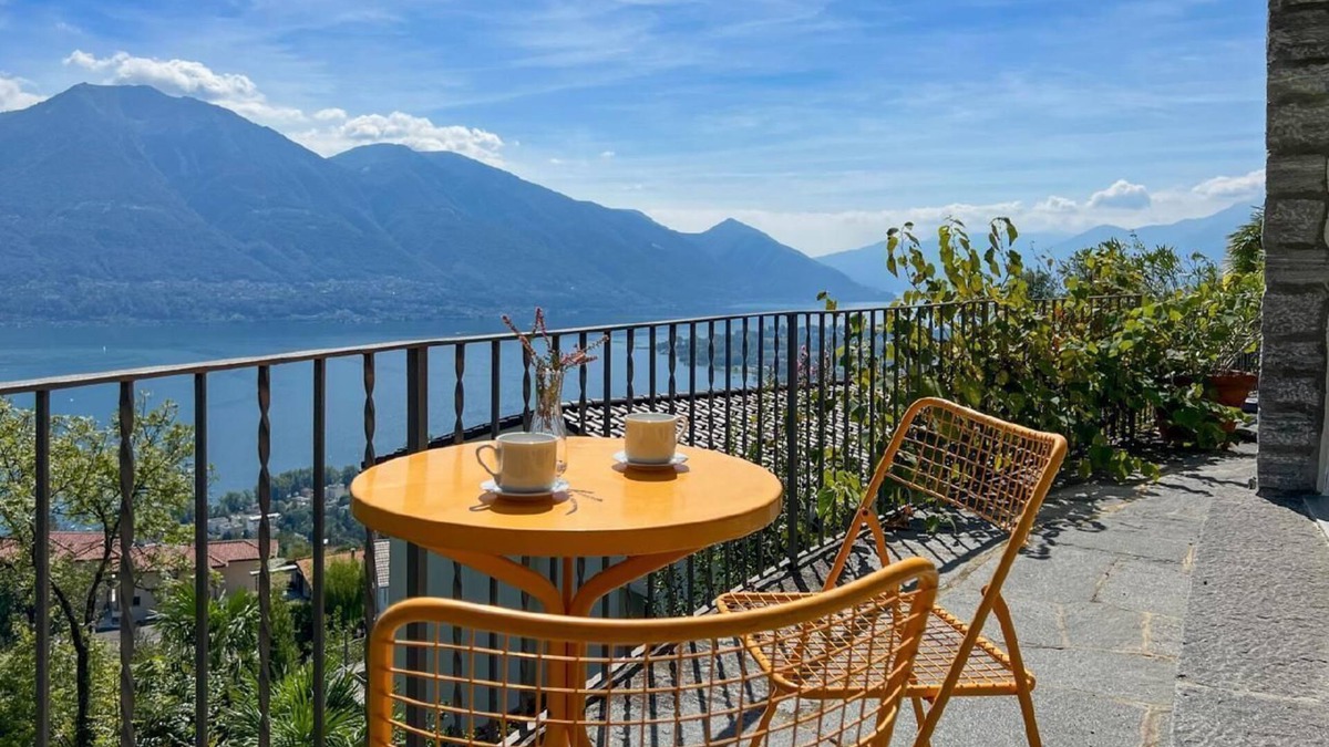 Brione sopra Minusio Apartment | Holiday apartment Brione sopra Minusio for 1 - 4 persons with 2 bedrooms - Holiday apartment