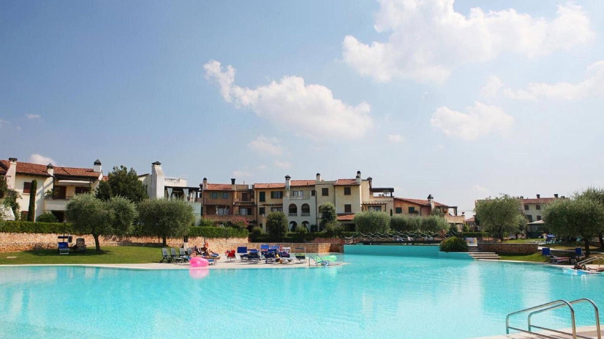 San Benedetto di Lugana Apartment | Holiday apartment Peschiera del Garda for 1 - 6 persons with 2 bedrooms - Holiday apartment