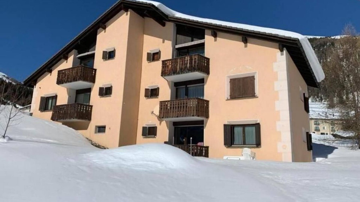 La Punt-Chamues-ch Apartment | Holiday apartment La Punt-Chamues-ch for 1 - 6 persons with 2 bedrooms - Holiday apartment
