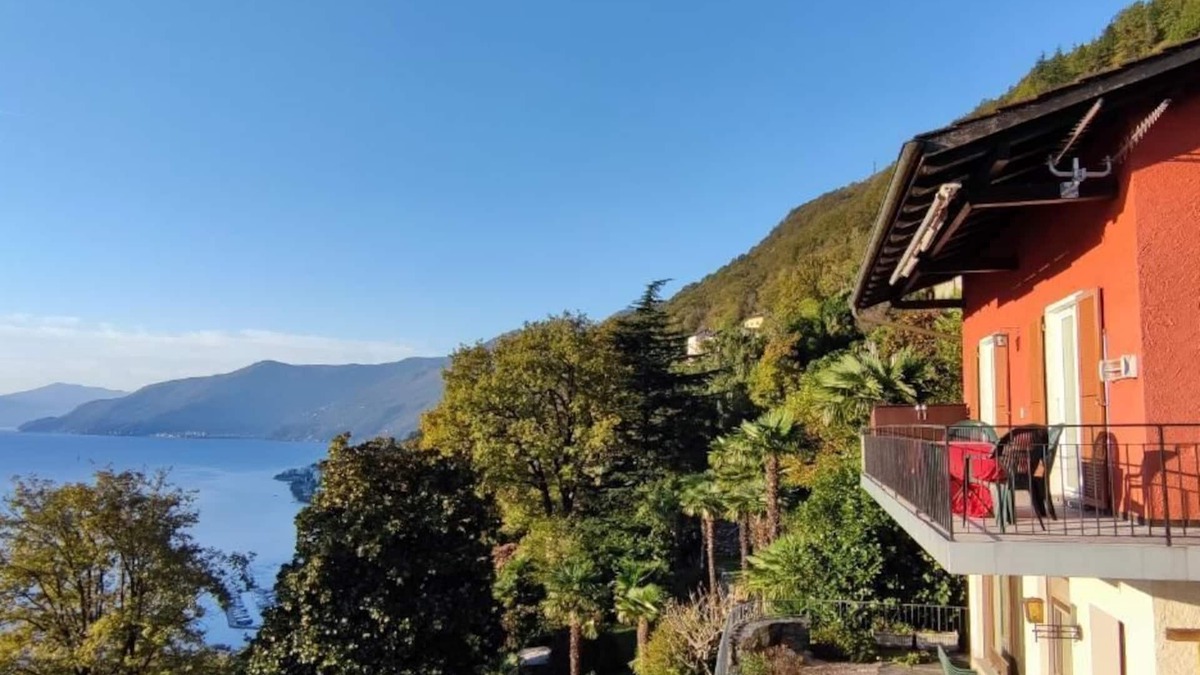 Porto Ronco House | Holiday apartment Ronco sopra Ascona for 1 - 4 persons with 1 bedroom - Holiday house