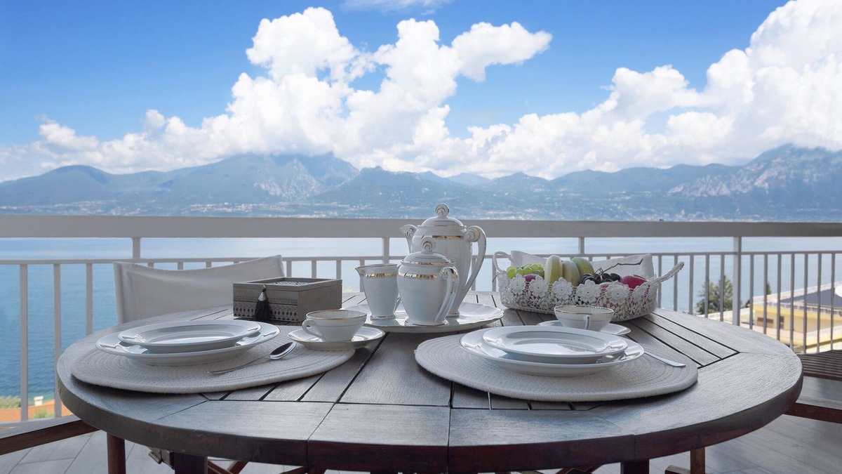 Torri del Benaco Apartment | Holiday Apartment “Residence La Mignon Romantic” next to Lake Garda