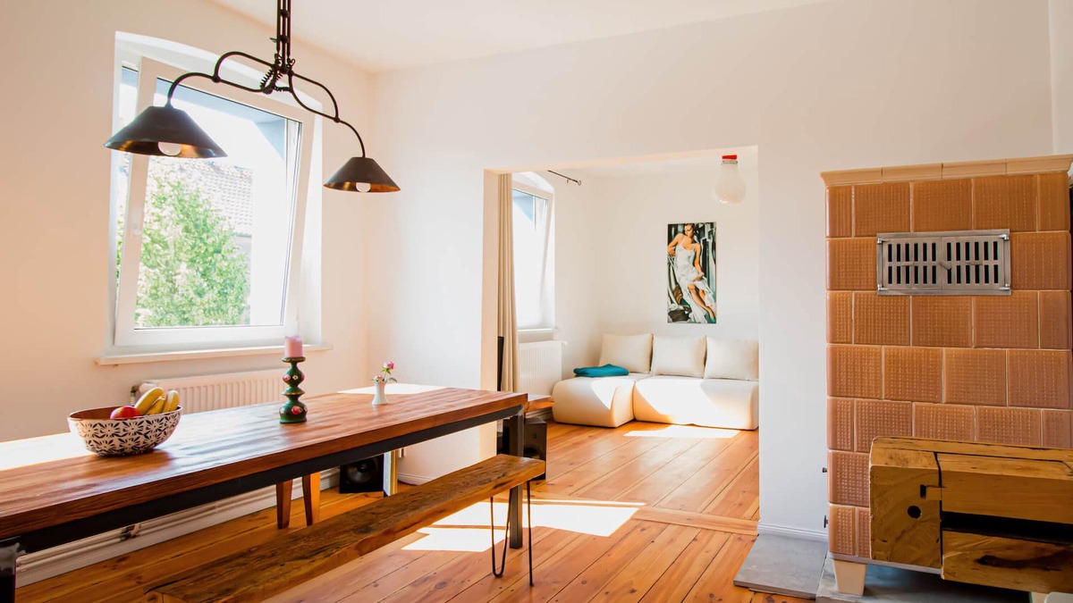 Neuenhagen Apartment | Holiday Apartment "Das Atelier" with 2 Shared Terraces, Shared Garden & Wi-Fi