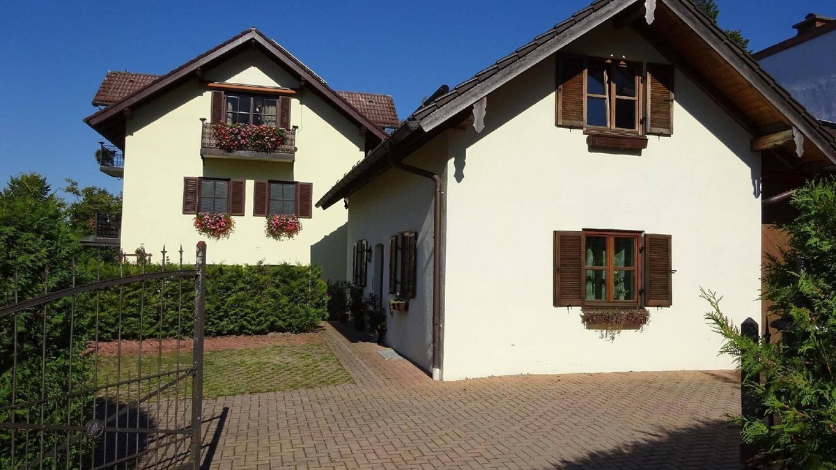 Gmain House | Holiday apartment Bayerisch Gmain for 1 - 3 persons with 1 bedroom - Holiday house